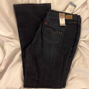 Levi’s Boot Cut 515. Size 16 long. NWT